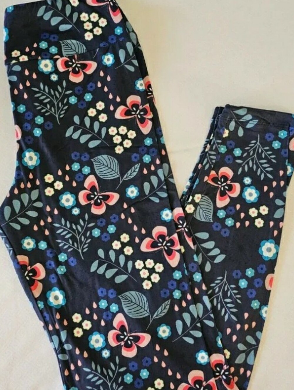 Small Butterfly Floral Patterned Leggings